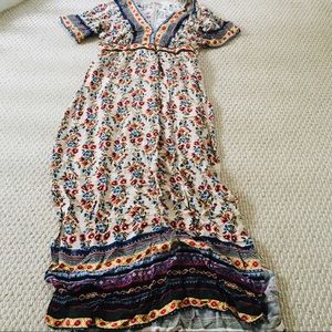 Urban Romantics | Floral Patterned Maxi Dress